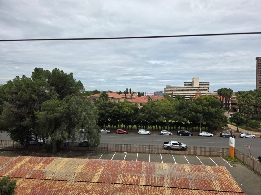 1 Bedroom Property for Sale in Bloemfontein Free State